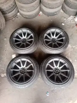 Velg xxr527 r18 5x100/114.3 lbr9,5/10,5 et20/15 sepaket ban