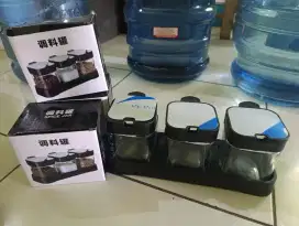 Wadah tempat bumbu dapur