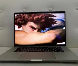 Macbook Pro 16 inch 2019 i9 32 500GB