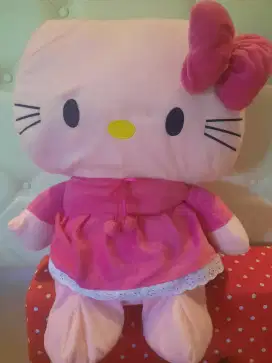 Dijual boneka hello kitty jumbo