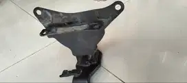 engine mounting yaris lele 2016 1 set