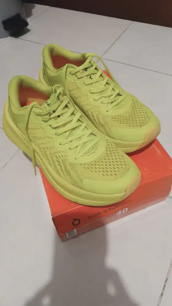 Sepatu Lari - Ortuseight Hyperblast Encore - size 40