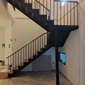 tangga trap minimalis modern