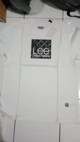 Lee ori,size XL,LD: 54cm,Kondisi baru,jual 100k