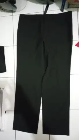 The executive formal,size 38,LP: 48cm,kondisi baru,jual 100k