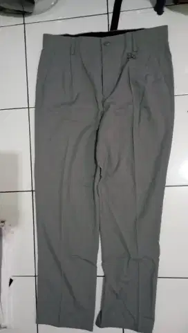 Executive ori,size 33,LP: 43cm,kondisi baru,jual 100k