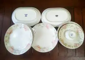 Perlengkapan wadah makanan