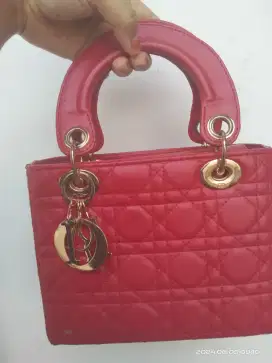 Tas merah jinjing Slempang