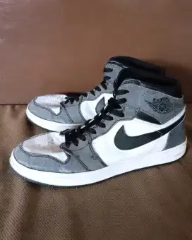 Sepatu Nike Jordan high size 42