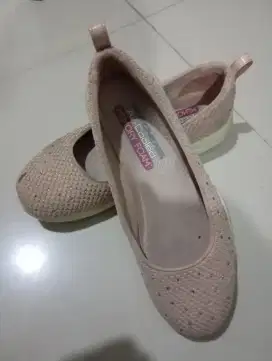 PL Sepatu Skechers