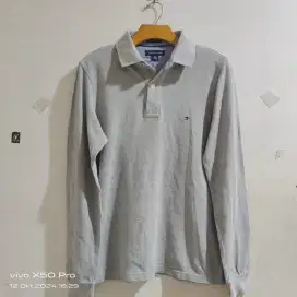 Kaos kerah Tommy Hilfiger