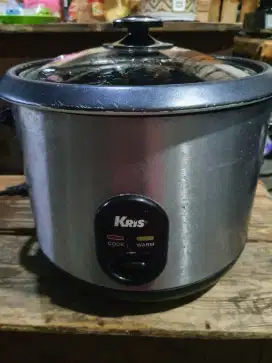 Rice cooker/penanak nasi