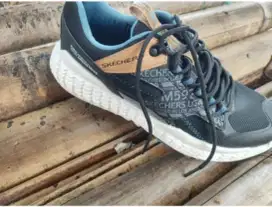 Sepatu Skechers Original