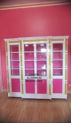 Lemari Pajangan/Lemari SULTAN ALUMINIUM