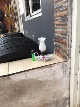 pajangan lampu minyak kramik lawas