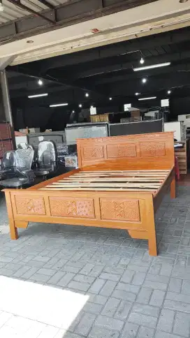 Dipan Ranjang Tempat Tidur Bahan Jati Murah