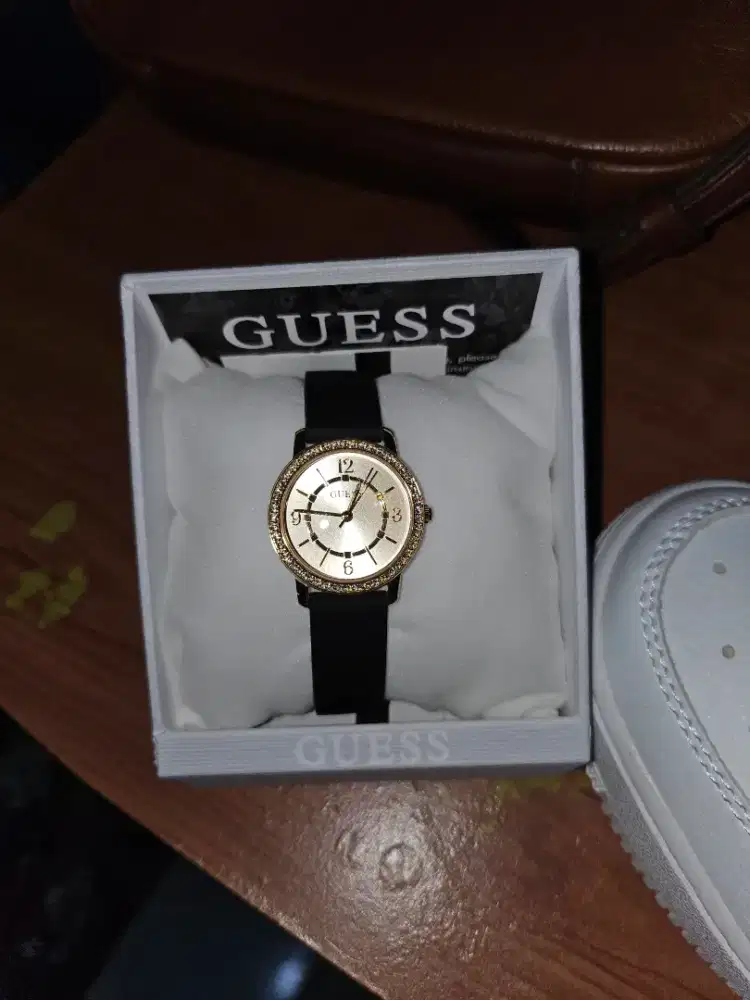 Jam Tangan Guess Ladies