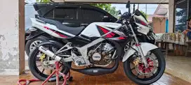 Kawasaki Ninja R Albino 2013 Full Spek Hedon Sangat Terawat & Istimewa