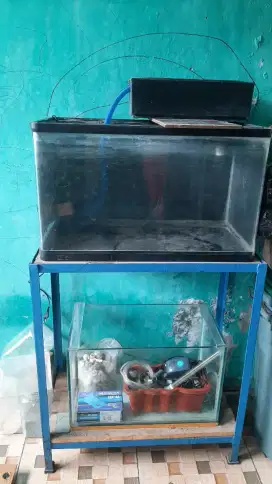 Aquarium dan meja