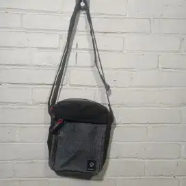 Slingbag bodypack exact preloved