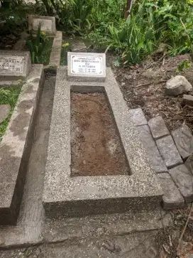 makam/kijing dan batu nisan murah