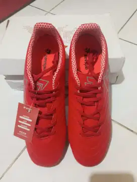 Sepatu bola sevspo (merah) size 43