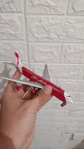 Diecast pesawat air asia