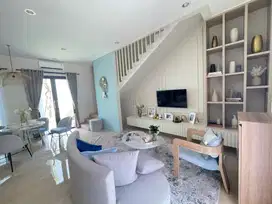 Rumah Mewah Lokasi Strategis