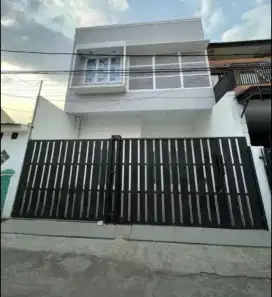 MINIMALIS MODERN !!!  RUMAH GRESS DI HARAPAN BARU 1 BINTARA