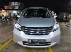 HONDA FREED TYPE E PSD 2011 AKHIR