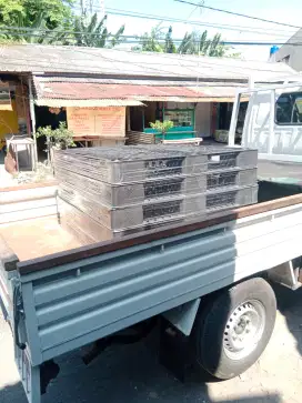 Supplier pallet plastik baru palet plastik bekas murah