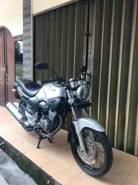 Tiger 2000 asli hitam