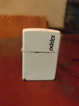 Zippo White Matte Tahun 2019 Original