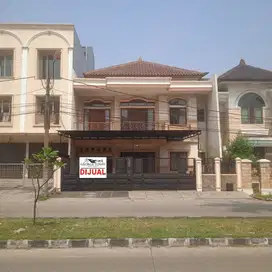 Rumah Taman Surya 2 (Ukuran 12x22 m)