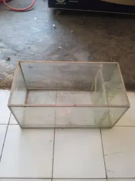 Akuarium bekas ikan ukuran 60x30x30