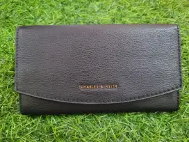 Dompet Charles Keith