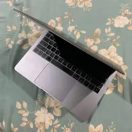 Macbook Air 2018 Space Gray Retina 128GB semua normal & mulus