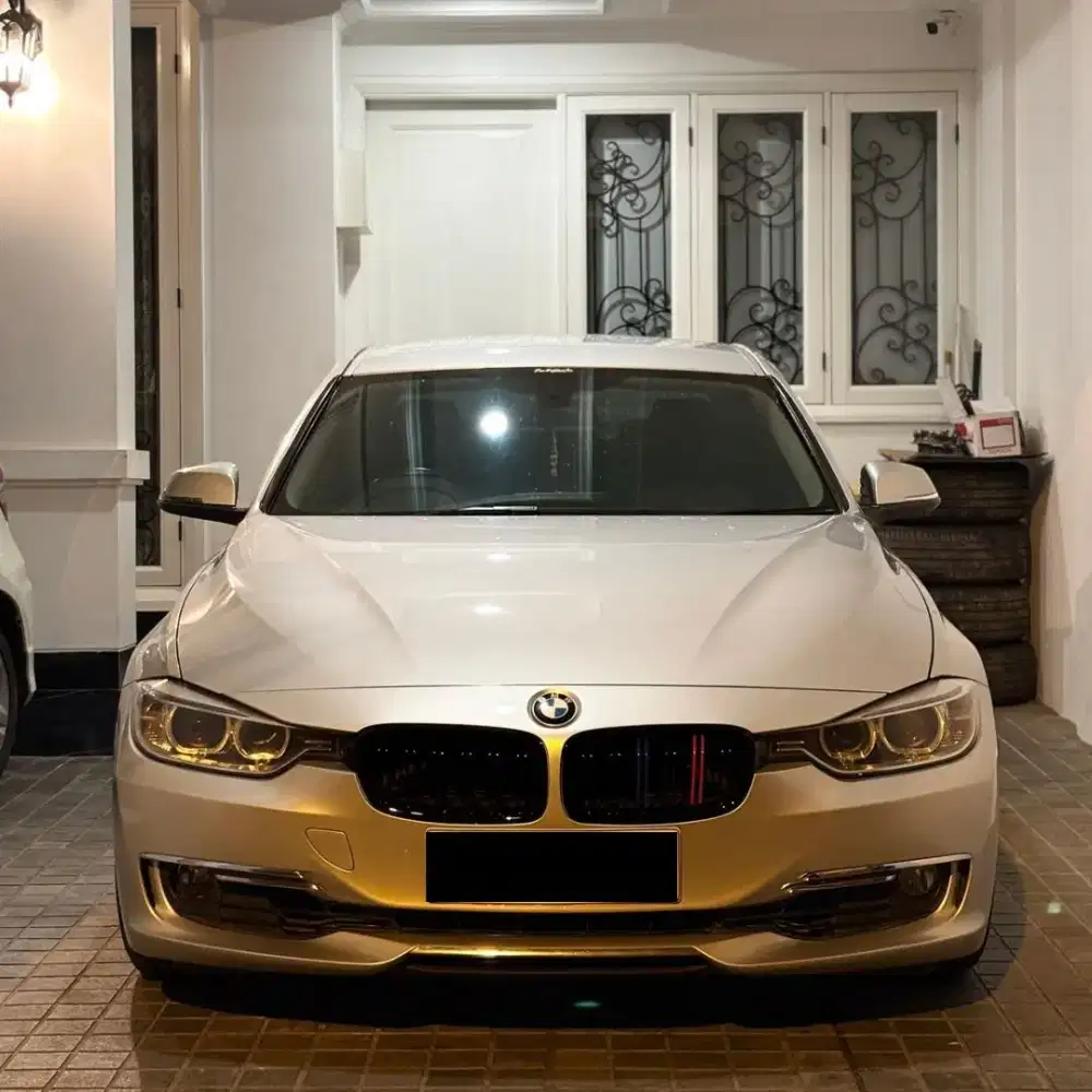 Bmw 320i Luxury Limited (jok original kulit warna hitam) jarang ada
