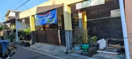 Jual Cepat Rumah Luas 186m2 Belakang Kampus STIE Surakarta