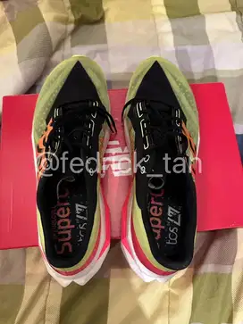New Balance SC Elite V4 edisi London LDN 2024 (running shoes)