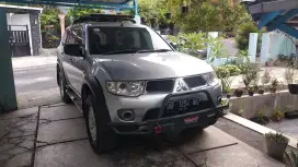 Pajero Sport GLX 4X4 cash tempo