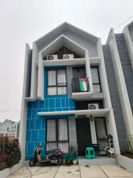 Sewa Rumah Furnish 2 lantai 3KT 2KM