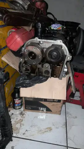 Cylinder head nissan xtrail t31 2.5