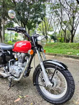 Royal Enfield classic 350 redditch red low km