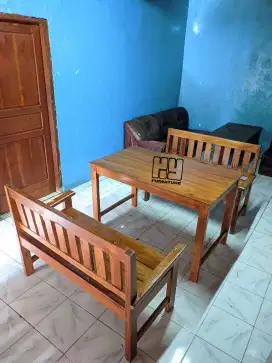 Set meja kursi warung makan