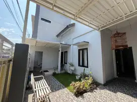 Rumah mewah lantai 2 di Ayodya Palace Meninting