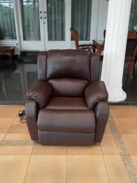 Tukang service sofa