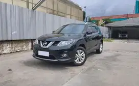 Nissan X-Trail 2.0 Bensin-AT 2016 Hitam /