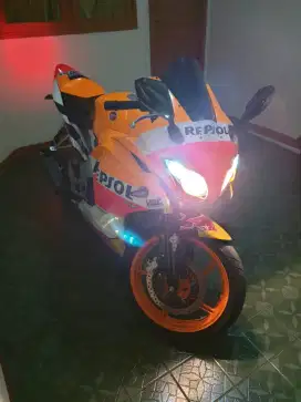 Cbr cbu 150 thailand repsol