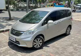 HONDA FREED 1.5 E MATIC 2012